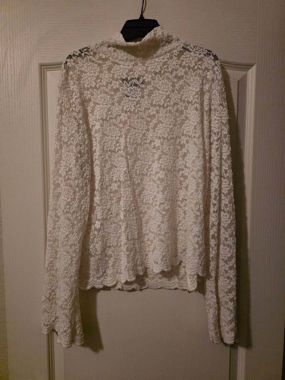 Forenza Lace Mock Neck Top Size XL Creamy White Long Sleeve Floral Blouse